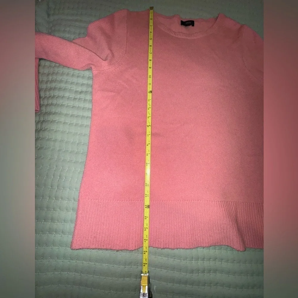 J Crew soft cashmere/wool mauve/pink sweater Size S. Slightly oversized.